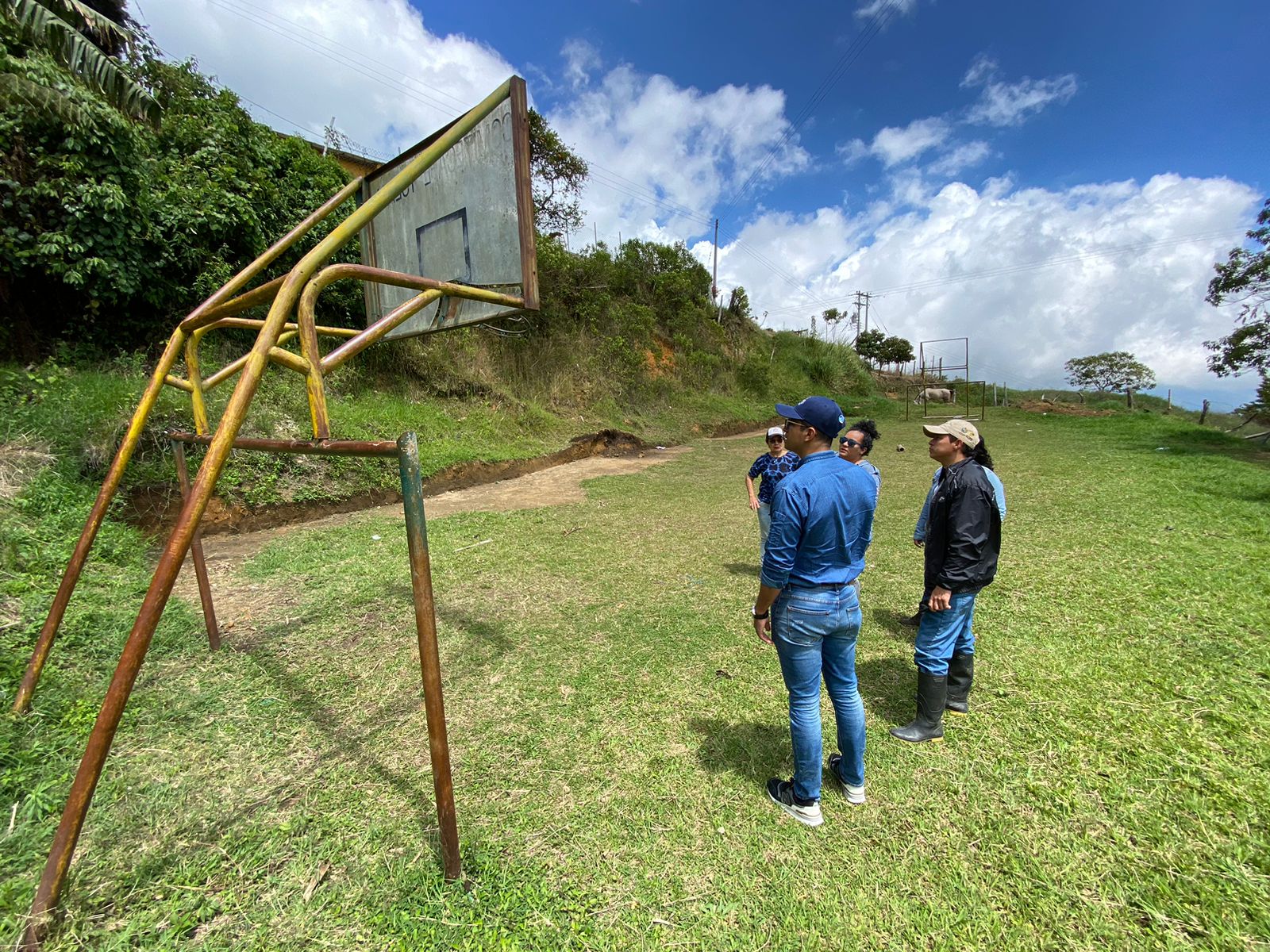Alcaldía inició estudios para remodelar dos parques infantiles en San Juan de la China