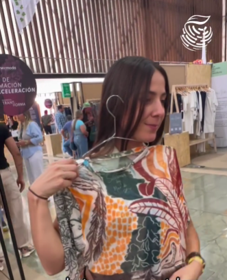 👕♻️ Would you wear clothes made from plastic bottles and waste that pollute? 