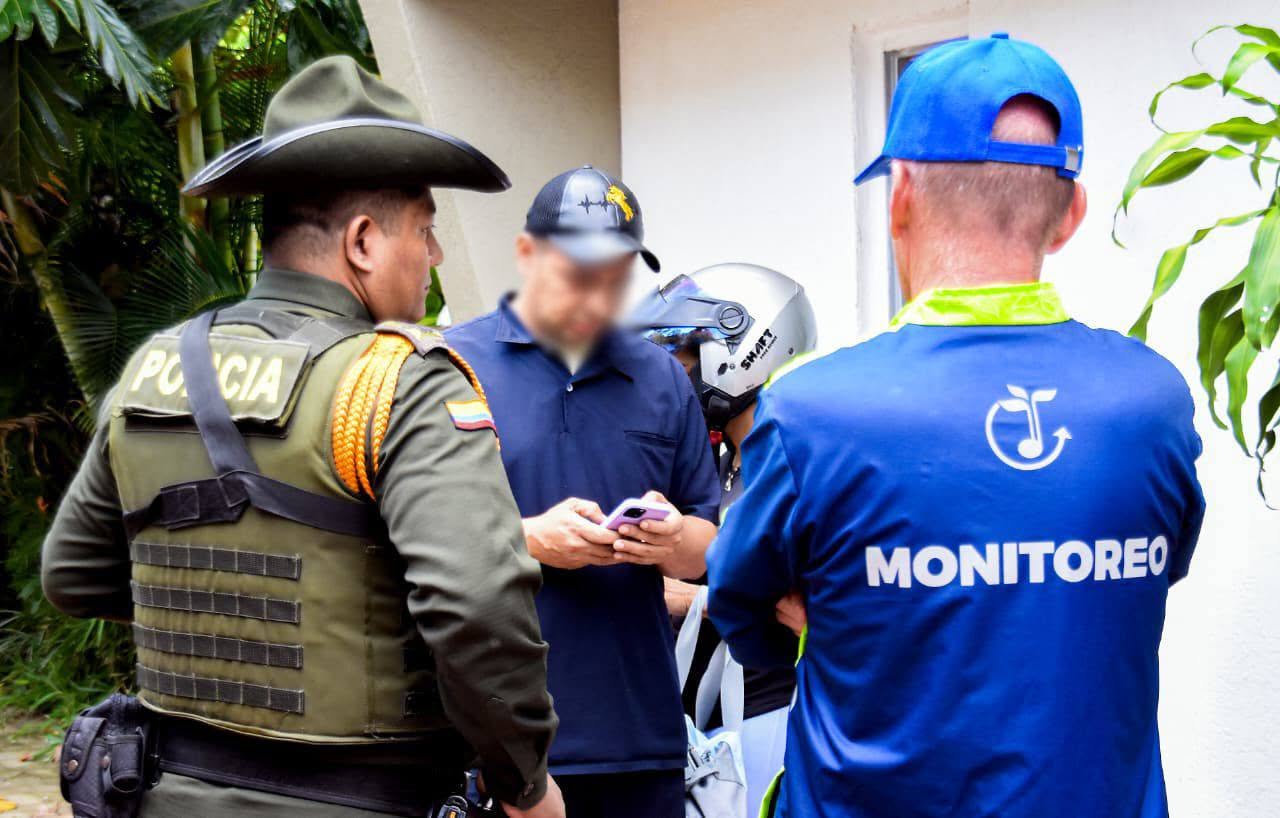 🚨 Atendimos el llamado de la ciudadanía en un operativo de Caza Cochinos junto a la Policía Nacional y la Secretaría de Salud de Ibagué